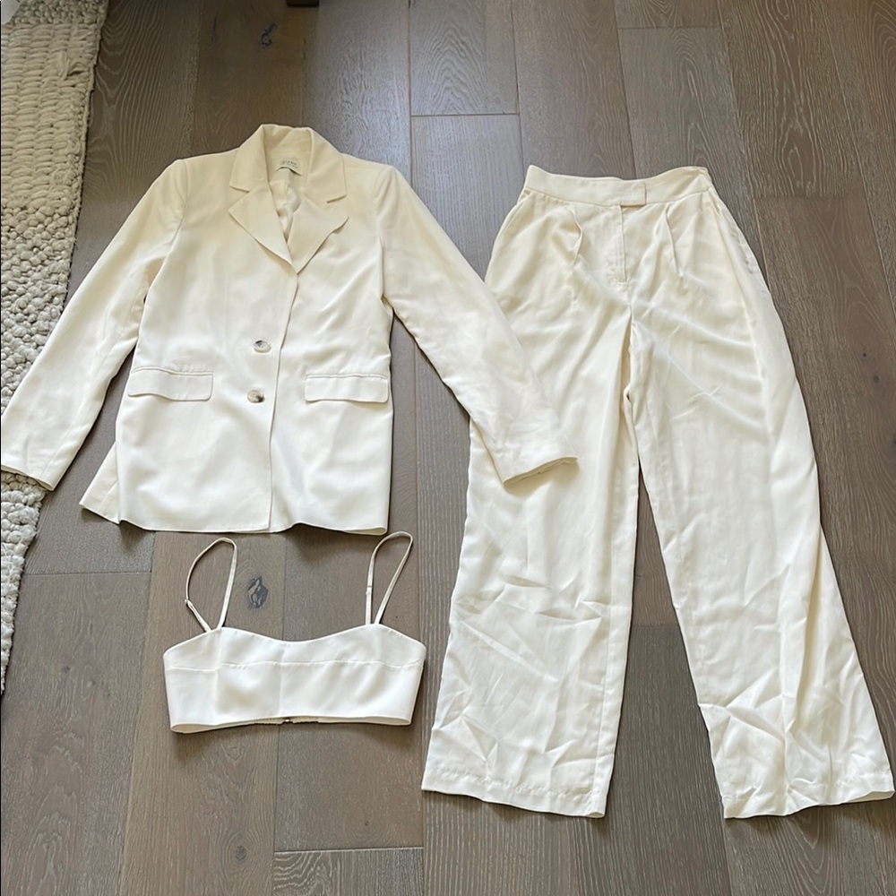 DISSH Cream Three-Piece Suit Set - Blazer, Wide Pants & Crop Top